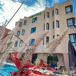 公寓式酒店 Notus